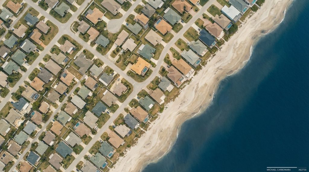 What salary is needed to live comfortably in Florida? A practical guide